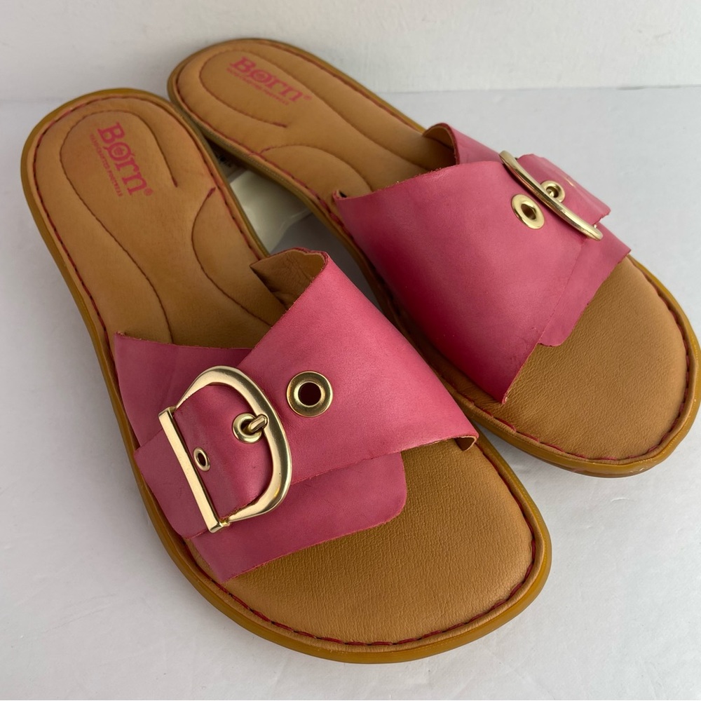 Born NWOT Pink Leather Gold Buckle Slide Sandals